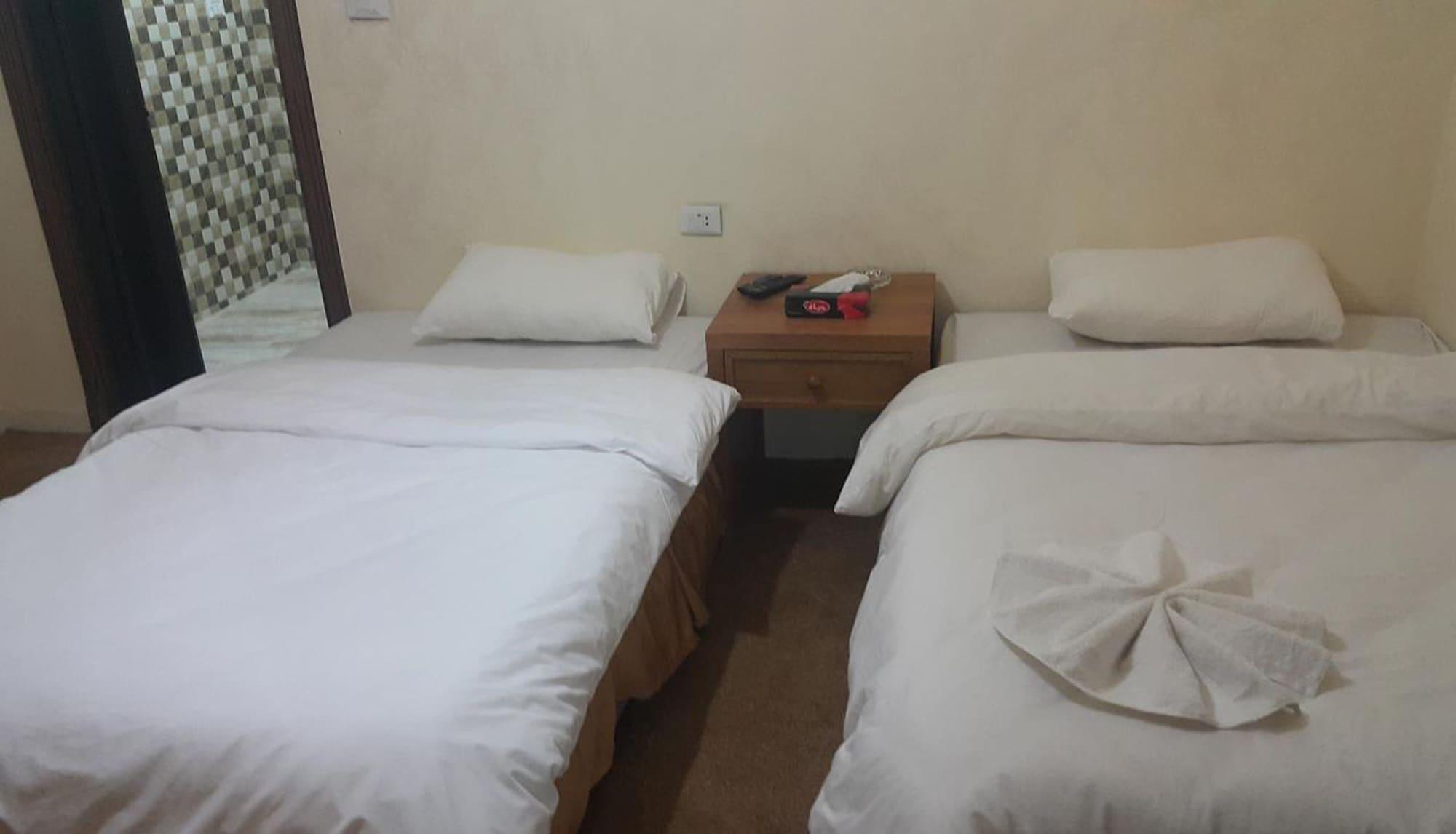 Al-Houriat Hotel Amman Zewnętrze zdjęcie