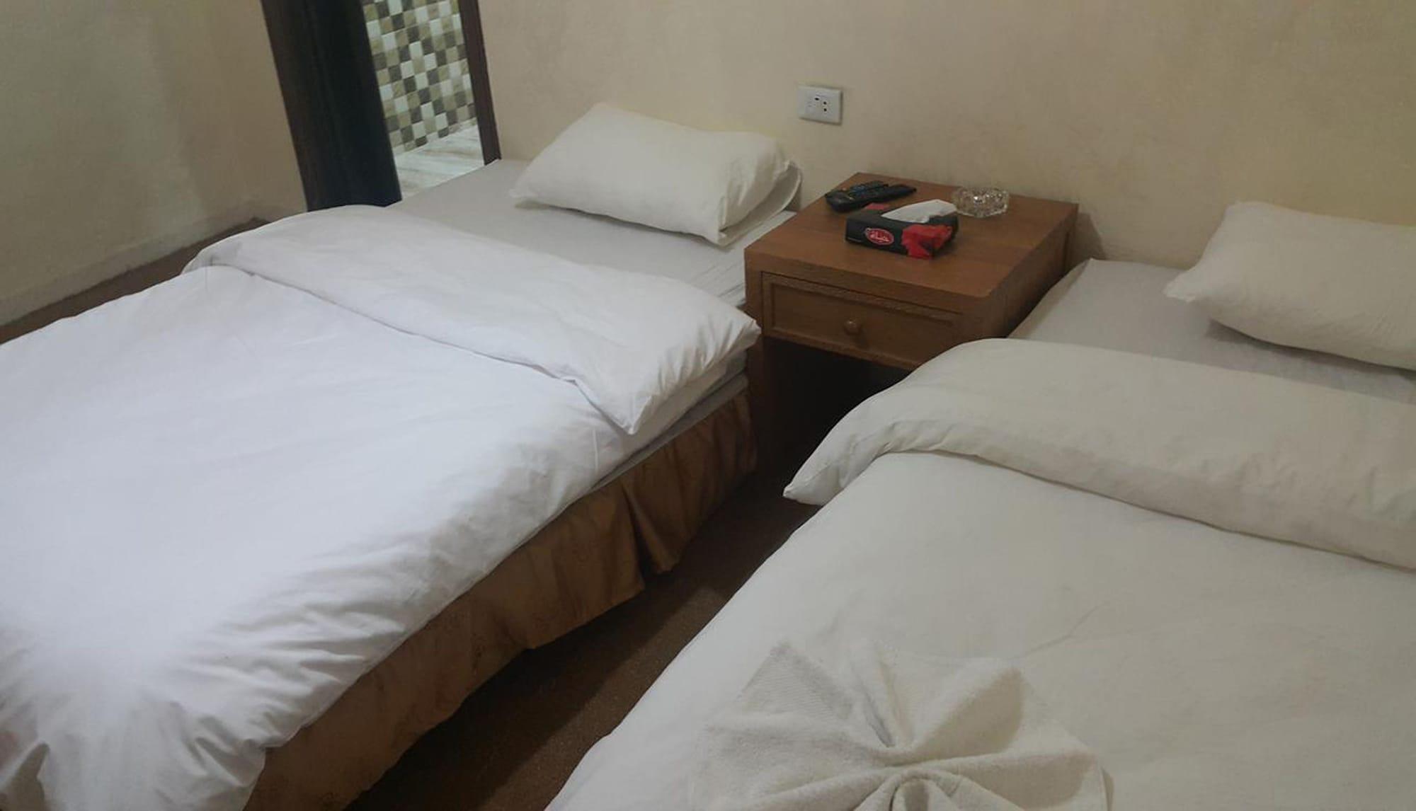 Al-Houriat Hotel Amman Zewnętrze zdjęcie