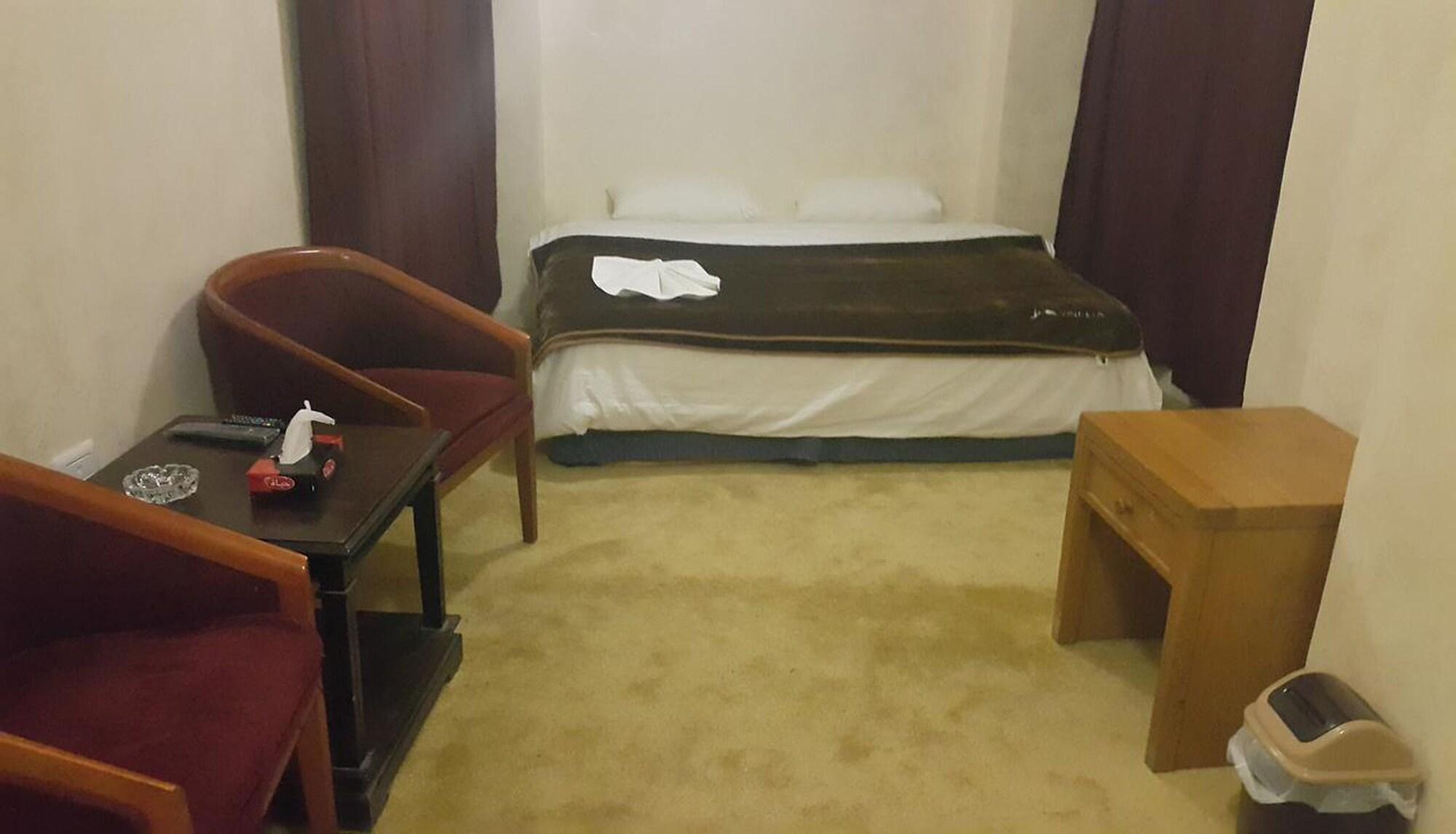 Al-Houriat Hotel Amman Zewnętrze zdjęcie