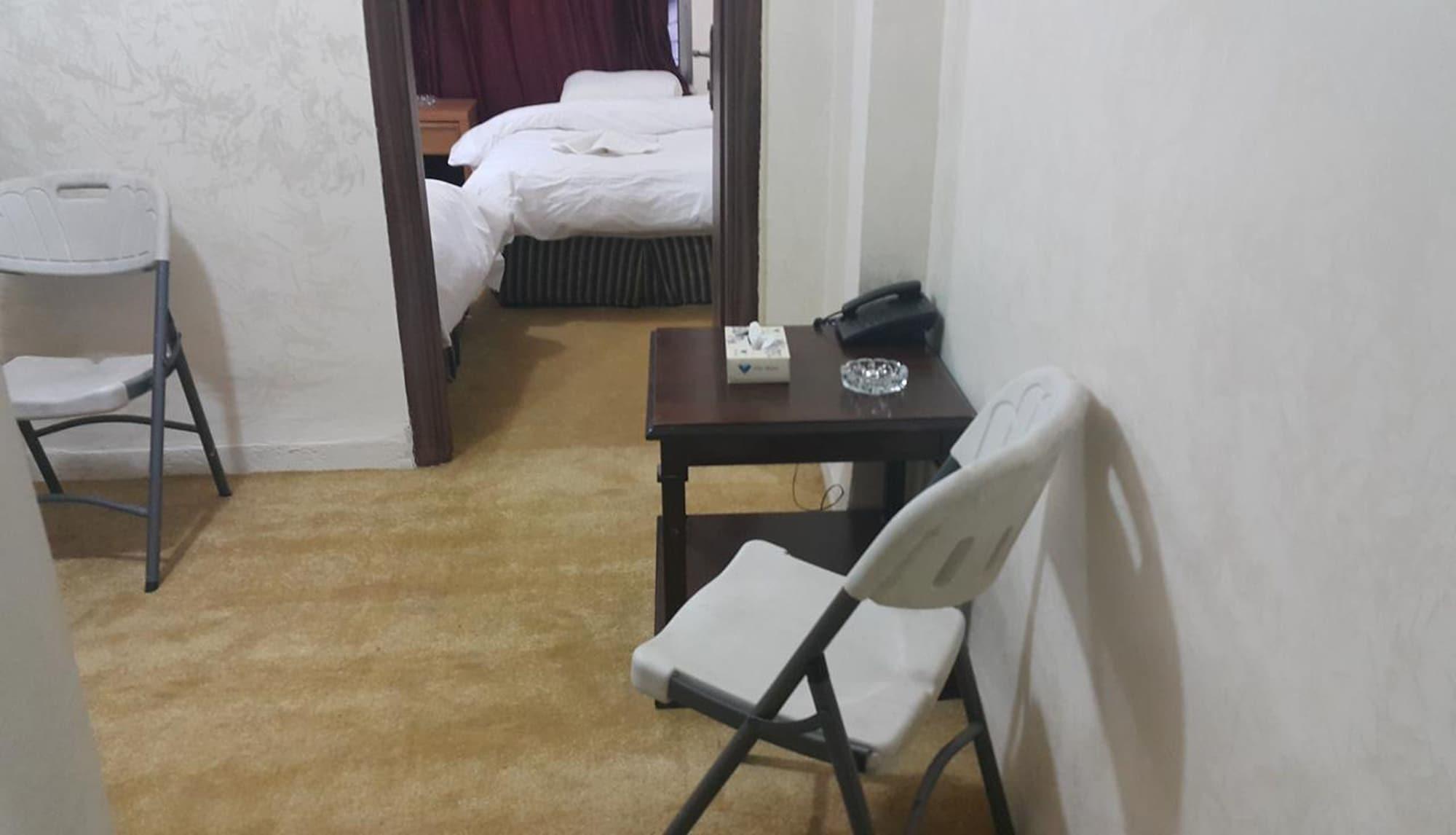Al-Houriat Hotel Amman Zewnętrze zdjęcie