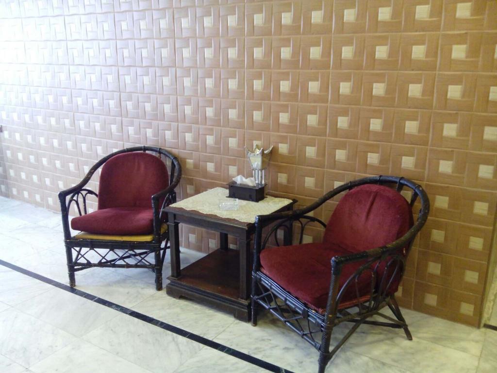 Al-Houriat Hotel Amman Zewnętrze zdjęcie