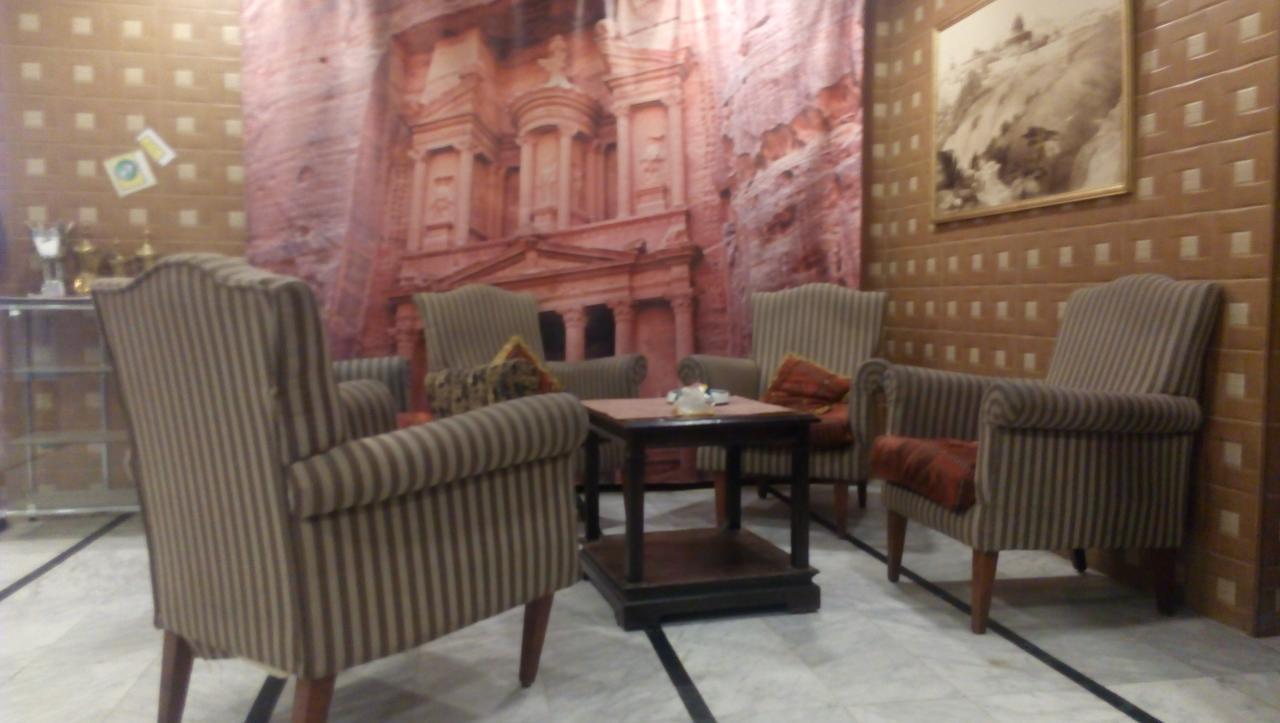 Al-Houriat Hotel Amman Zewnętrze zdjęcie