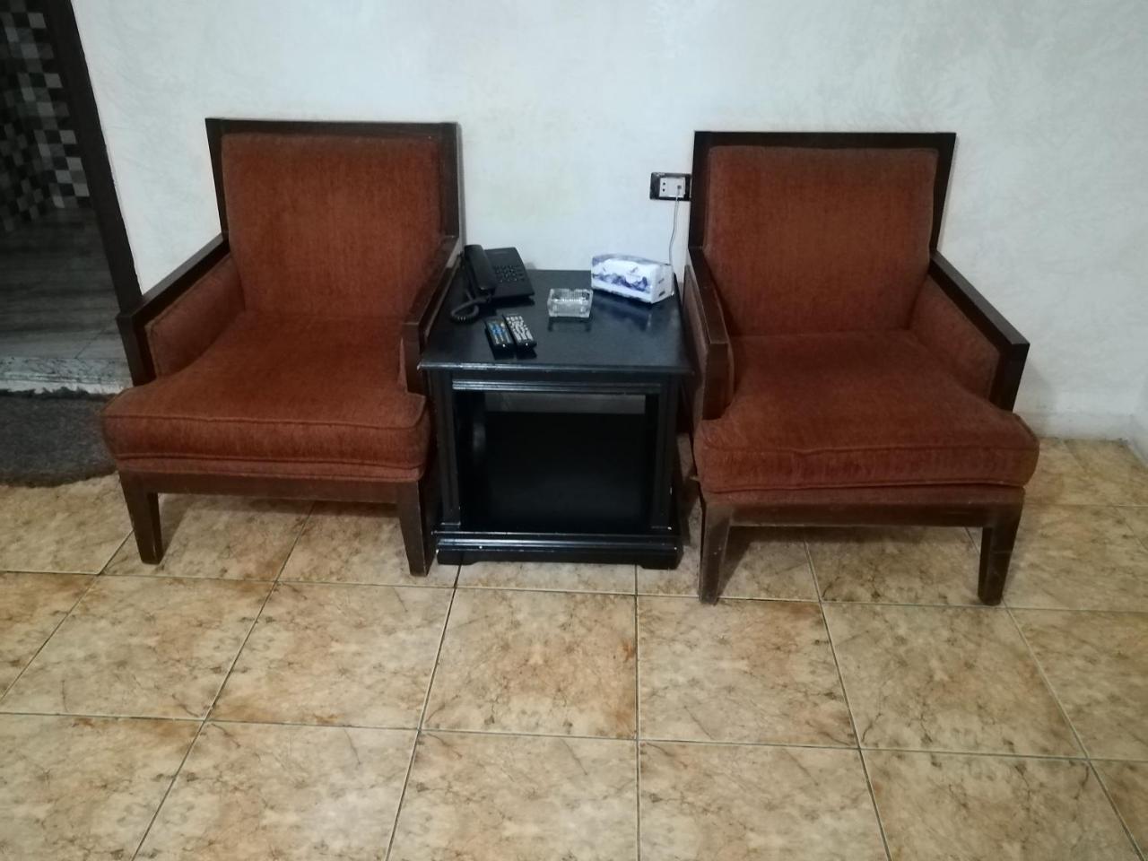Al-Houriat Hotel Amman Zewnętrze zdjęcie