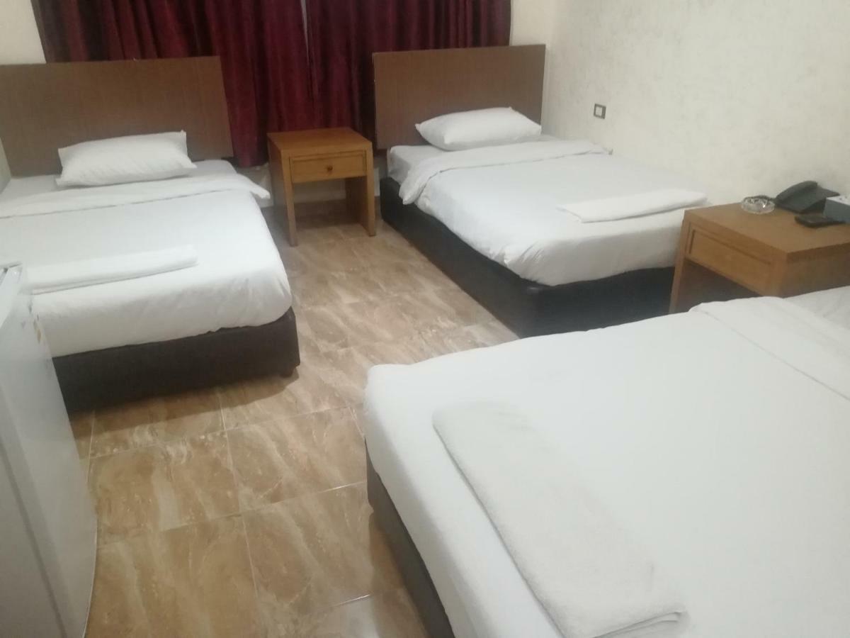 Al-Houriat Hotel Amman Zewnętrze zdjęcie