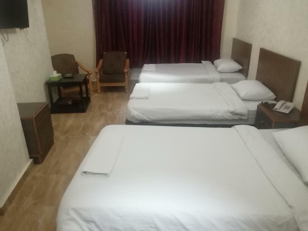 Al-Houriat Hotel Amman Zewnętrze zdjęcie